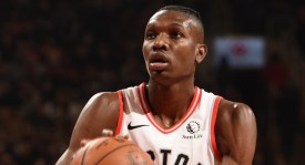 NBA雄鹿队字母哥2900万续约，扬尼斯·阿德托昆博稳定球队基石